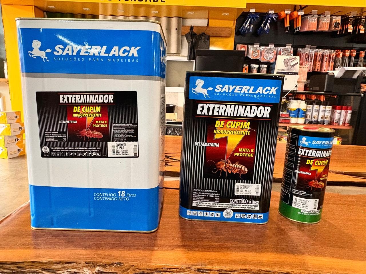 Exterminador de Cupim Sayerlack nos tamanhos 18L, 5L e 900ml
