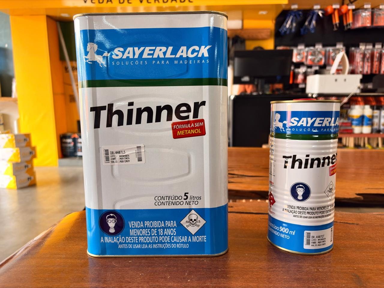Latas de Thinner Profissional Sayerlack 5L e 900ml