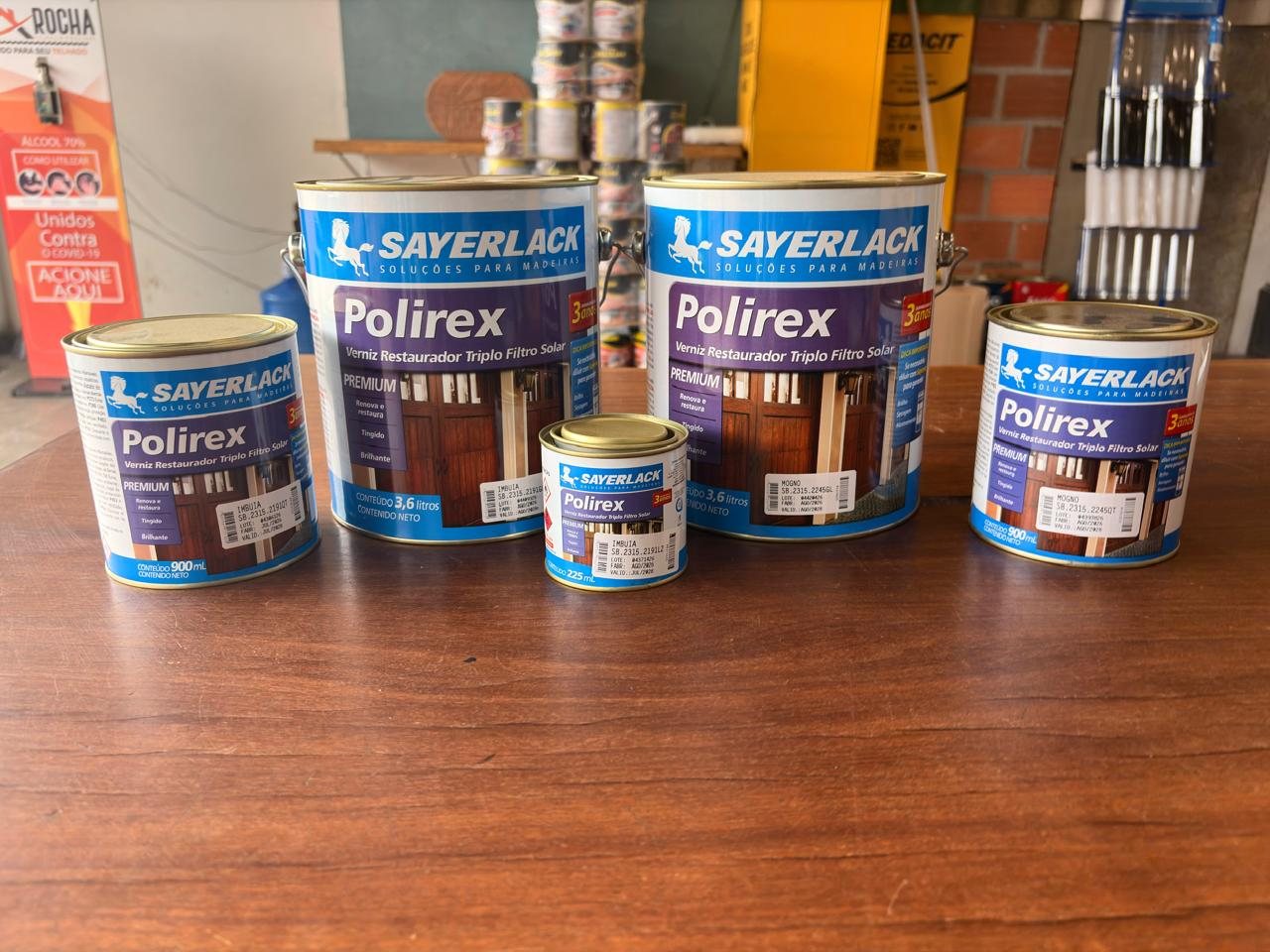 Cinco latas de Verniz Sayerlack Polirex
